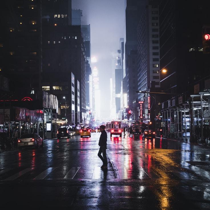 Parents evaluating schools in Italy